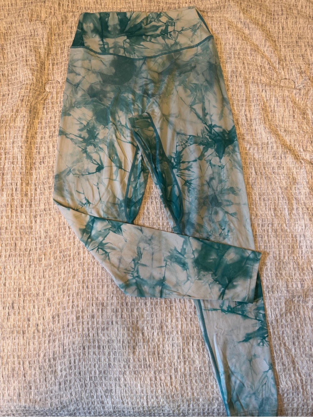 Balance Athletica Size L Tie Dye